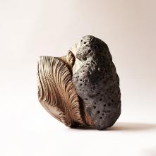 "Telluric Mystery II" - 2022 - 26 x 15 x 16 cm - Stoneware, manganese glaze and expansive paste